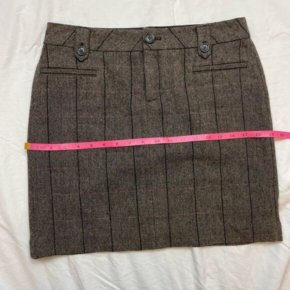 EDDIE Bauer Wool Herringbone Skirt, size 4P - VGUC - Picture 8 of 9